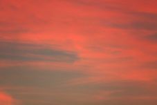 Narancssárgára színezheti a levegőt az országba érkező szaharai eredetű por