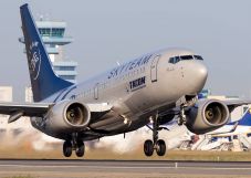 Átalakítják a TAROM személyzeti állományát, majd a repülőgépparkot is