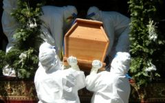 Koronavírus: már több mint 500 ezer ember hunyt el a betegségben az Egyesült Államokban