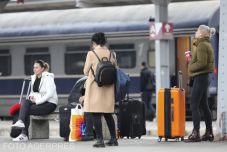 Tiltakoznak az egyetemi hallgatók az ingyenes vonatozásuk korlátozása miatt