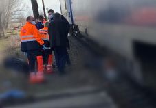 Vonat elé feküdt egy 80 éves férfi Biharban