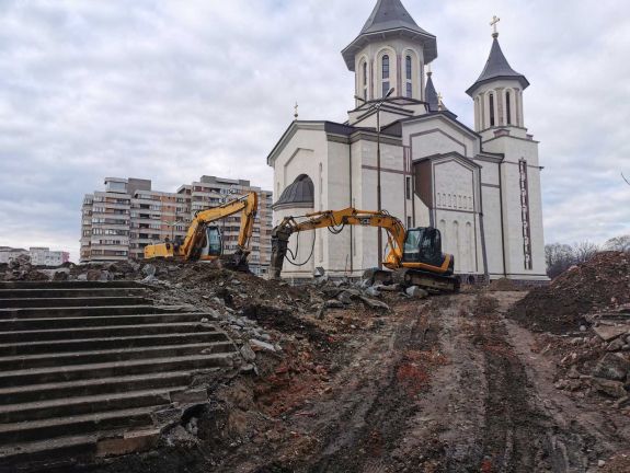 A belvárosba építik a mélygarázst, amivel tehermentesítenék a forgalomtól Várad központját