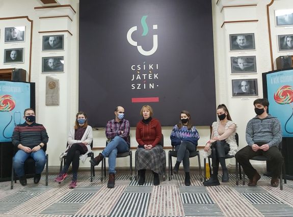Humoros mesevilágba repít a Csíki Játékszín legújabb előadása