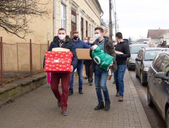 Négy kézdivásárhelyi család karácsonyát tették szebbé, de folytatják az akciót