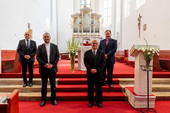 Az erdélyi történelmi egyházak vezetői az oltásról: bízzunk az orvostudományban