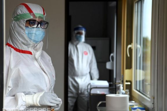 Hivatalos: megjelent Romániában is az új koronavírustörzs