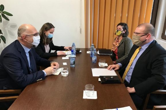 Az amerikai nagykövetség ügyvivőjével tárgyalt szerdán Kelemen Hunor