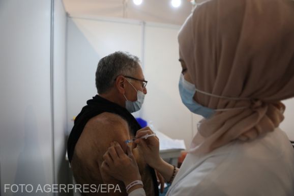 Izrael élen jár: már a lakosság egyötöde megkapta a védőoltás első dózisát