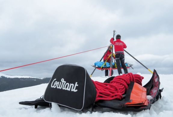 Két embert sodort el a lavina a Bucsecs-hegységben