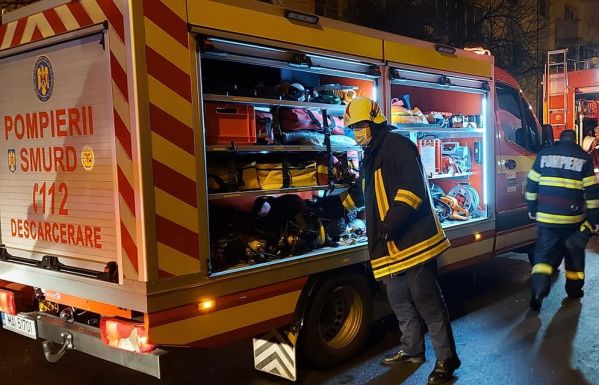 Idős nő holttestét találták meg a tűzoltók a kiégett lakásban