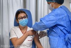 Nemzetközi összehasonlítás: jól halad az oltási kampány, Románia a 6. helyen áll az EU-ban