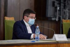 Ártatlannak vallotta magát korrupcióval vádolt volt környezetvédelmi miniszter