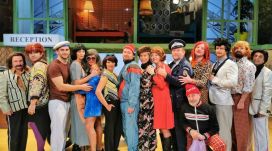 Napjaink dilemmáival szembesít – a Grand Hotel Retromadár rendezőasszisztensét kérdeztük