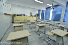 Javaslat: nyáron pótolják be a diákok az iskolabezárások miatt kieső tananyagot