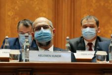 Kelemen Hunor: bízom az orvostudományban, beoltatom magam