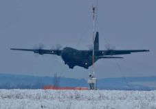 Öttonnányi egészségügyi fogyóeszközt hoztak Katarból