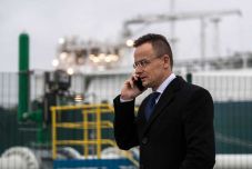 Ötmillió adag kínai vakcinát vásárol Magyarország