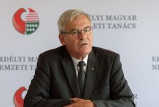 Tőkés László szerint az RMDSZ nem kérte meg eléggé a kormányra lépés politikai árát
