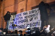 „Szégyelljétek magatokat!” – tüntetés volt a Matei Balș-intézetnél 