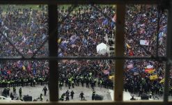 A román külügy és az ellenzék is elítélte a washingtoni zavargásokat