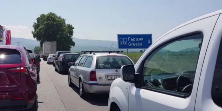FRISSÍTVE  - Görög pontosítás: csak szúrópróbaszerűen tesztelik a turistákat