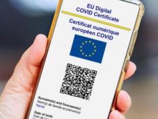 Horvátországban mindenhol kötelező lesz a digitális Covid-igazolvány, ahol maszkot kell viselni