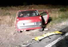 Ketten meghaltak, ketten súlyosan megsérültek egy hajnali autóbalesetben