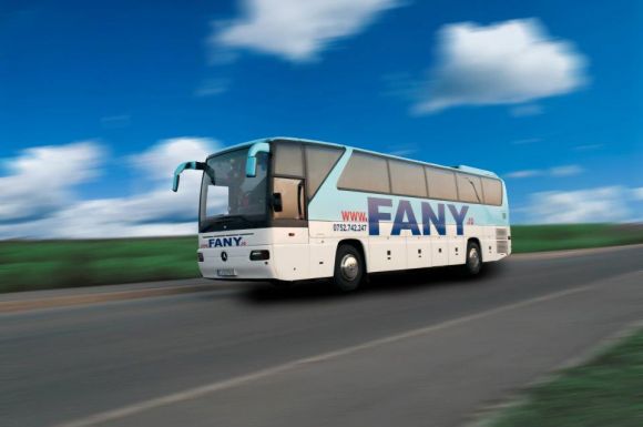 Krónika: megtiltotta a magyar beszédet járatán a Fany busztársaság sofőrje