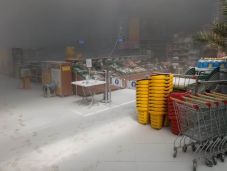 Elindult a tűzoltó berendezés, negyvenen menekültek ki a gyergyószentmiklósi áruházból