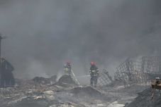 Mérgező füst tart Magyarország felé a nagyszalontai tűzeset nyomán