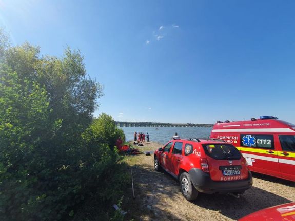 Barátai szeme láttára fulladt a vízbe egy 22 éves fiatalember, a holttestét még mindig keresik