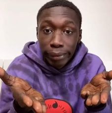 Három hét alatt 20 millió követőt szerzett, Zuckerbergnél is kedveltebb Khanabe