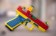 Színes játékpisztolyra hasonlító, valódi fegyver borzolja a kedélyeket az Egyesült Államokban
