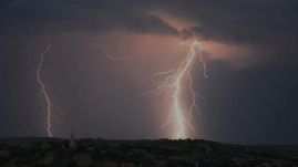 Újabb viharok várhatóak kilenc romániai megyében