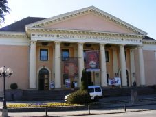 Nyolc bemutatót tervez a 2021/2022-es évadra a Tomcsa Sándor Színház