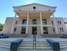 A legendás rendező, Szabó József Ódzsa nevét veszi fel a székelyhídi színház