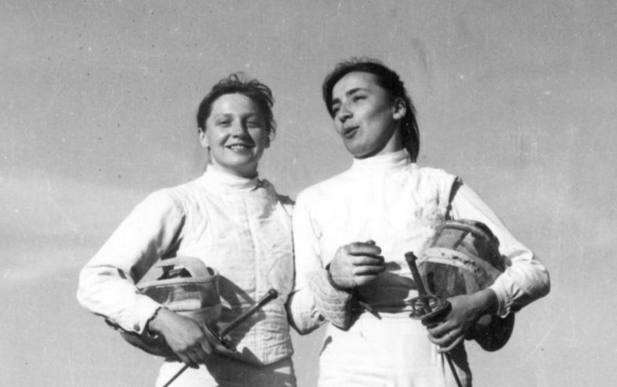 Egy kolozsvári világbajnok lány fényképalbumaiból