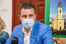 Tánczos Barna a medvekérdésről: a polgármestereknek nem kell fegyvert ragadniuk