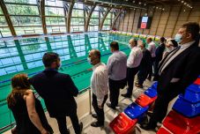 Olimpiai úszómedencét avattak Marosvásárhelyen