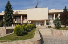 Ismét nekifut a sepsiszentgyörgyi önkormányzat a kultúrpalota megszerzésének