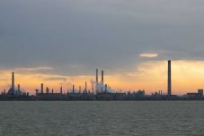 Nagy érvágást jelenthet a hazai kőolajiparnak a năvodari-i robbanás