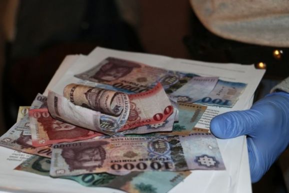 Romániában is fizettek hamis forinttal a dombegyházi pénzhamisítók