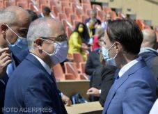 PNL-kongresszus: Florin Cîţunak kampányol Emil Boc kolozsvári polgármester