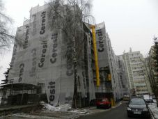 Százmillió lejes támogatás nyolc erdélyi településen tömbházszigetelésre, kultúrára, oktatásra