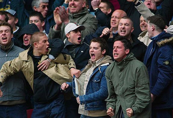 Minden héten háború – brit futballhuligánok filmen