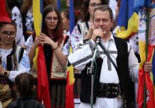 Román megemlékezés Úz-völgyében: legionárius szimpatizáns vezette a szertartást