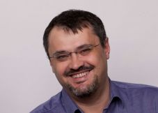 A képviselőház elutasította a Cristian Ghinea miniszter elleni egyszerű indítványt