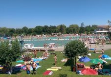 Készül a fürdésszezonra Erdély egyik leglátogatottabb strandja