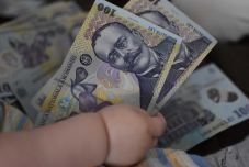 Játszadozás a gyermekpénzzel