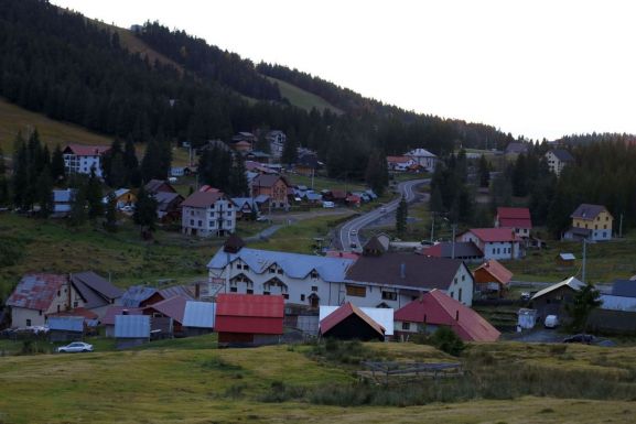 Véget vetnének a kaotikus építkezéseknek a Bihar megyei hegyvidéken